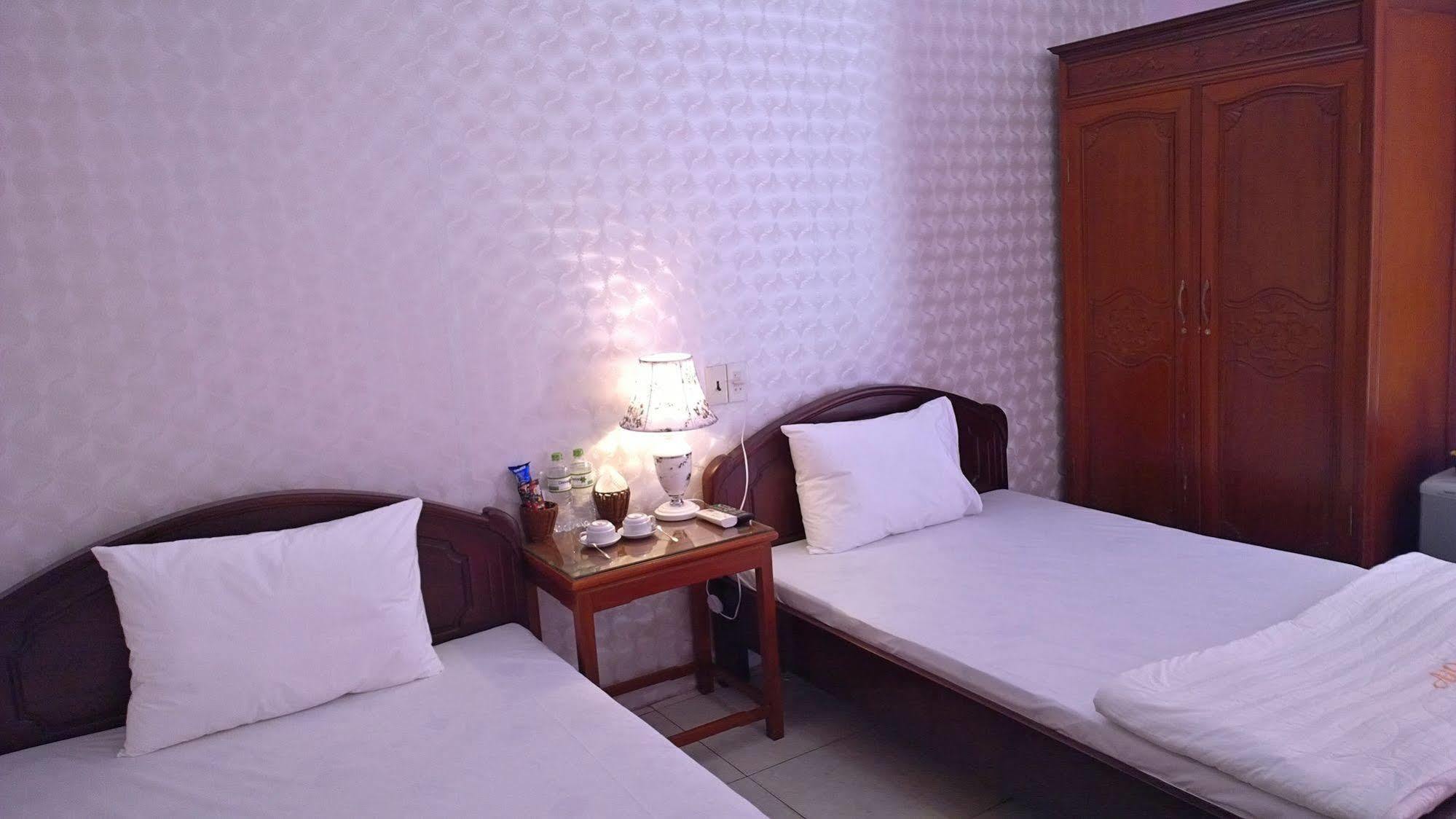 Aiq Hotel Νιν Μπιν Εξωτερικό φωτογραφία