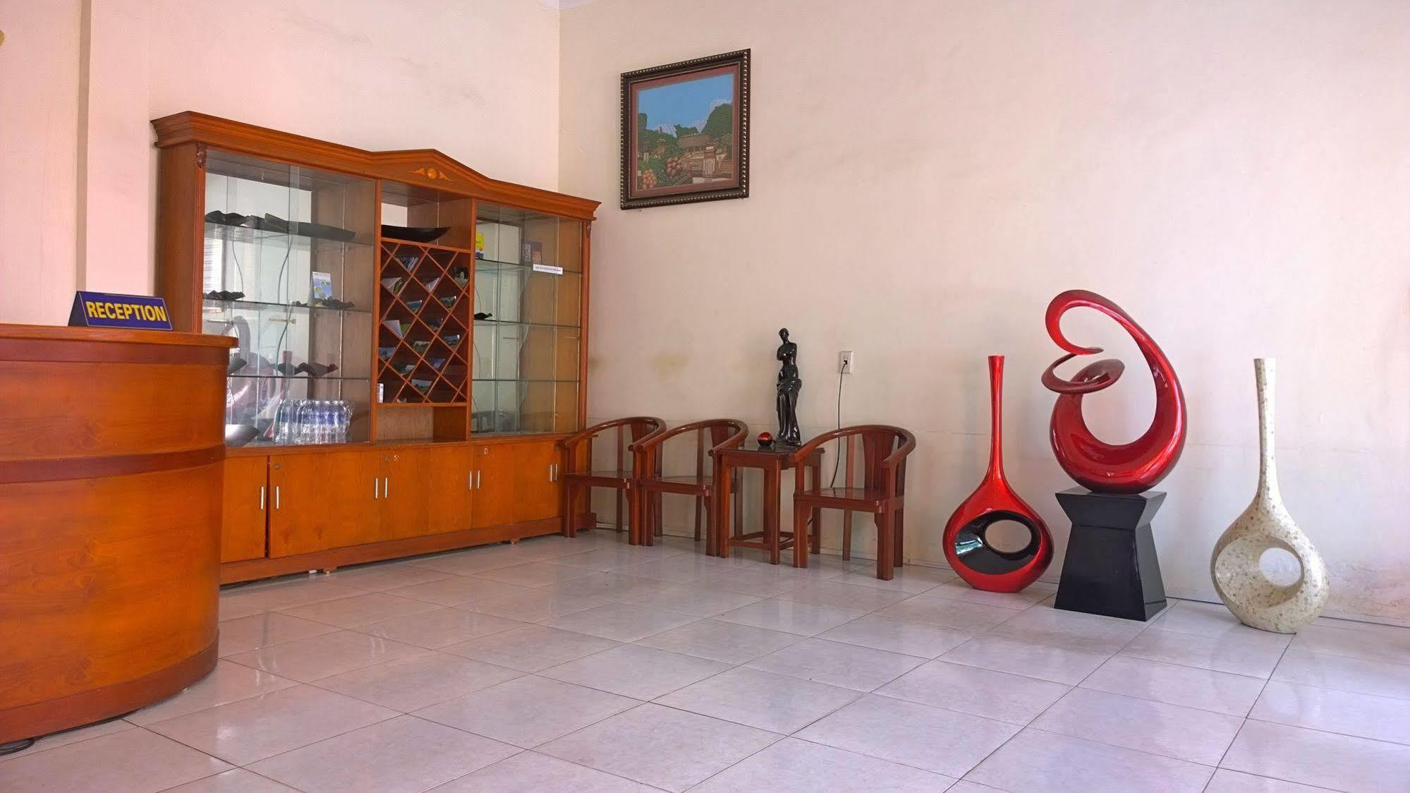 Aiq Hotel Νιν Μπιν Εξωτερικό φωτογραφία